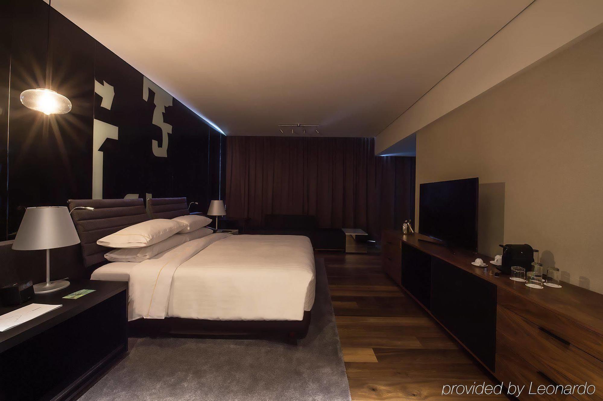 Fiesta Americana Monterrey Pabellon M. Exterior photo Deluxe Room